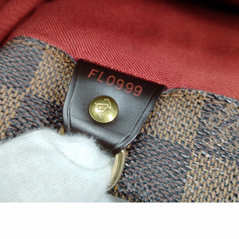 Louis Vuitton Damier Clifton Tote - Picture 6 of 7